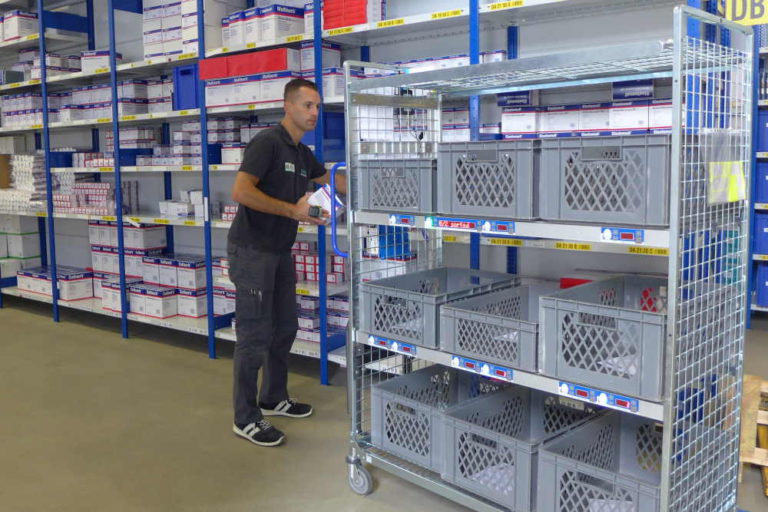 MediReva verzamelt meerdere orders tegelijk met Pick to Cart