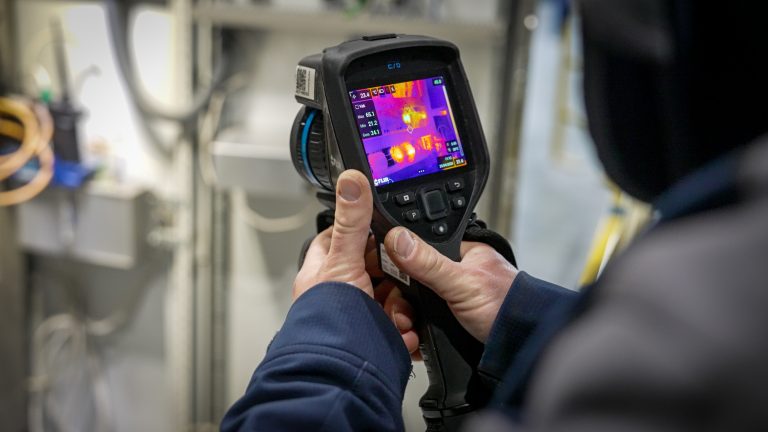 thermografisch onderzoek, warmtebeeldcamera, veiligheid, inspectie, thermografie