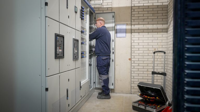 Klantverhaal, hoofdverdeler, elektromonteur, gebouwgebonden installaties, installaties, gebouwgevonden, elektrisch, elektrische installaties