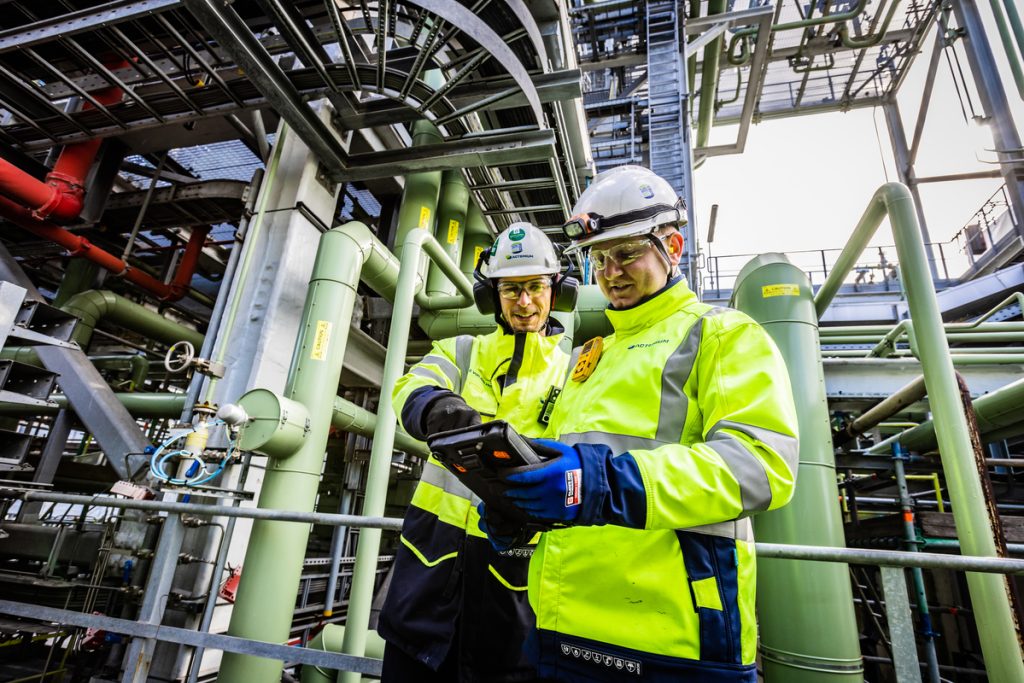 Safety in de grote industrie 02